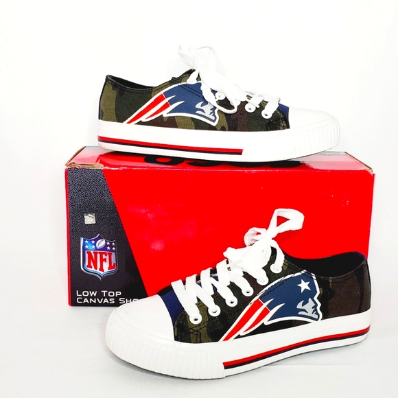 NFL Shoes - Official NFL Low Top Big Logo Canvas Glitter Shoes - New England Patriots
